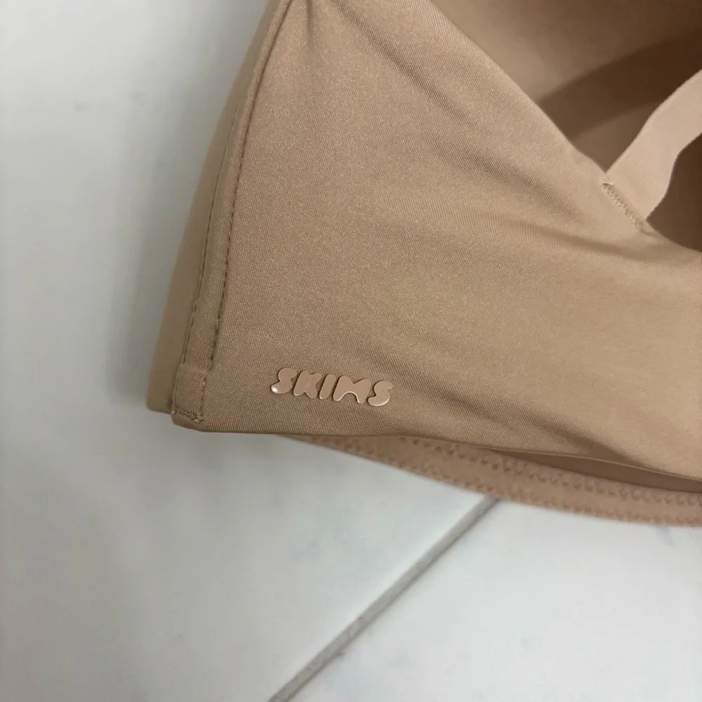 Skims Bra 36DDD Smoothing Full Coverage Nude Sand Everyday Wear Soft - Picture 3 of 5